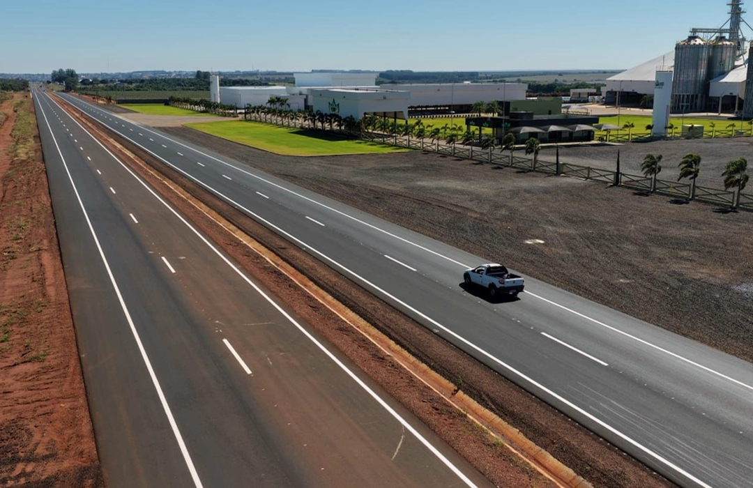 DUPLICAÇÃO DA GO-320 É INAUGURADA