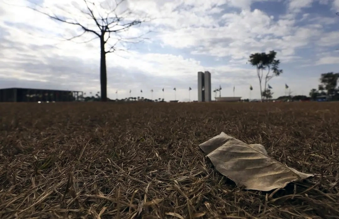 ALERTA LARANJA NO CENTRO-OESTE