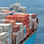 SUPERÁVIT DE US$ 7,4 BILHÕES